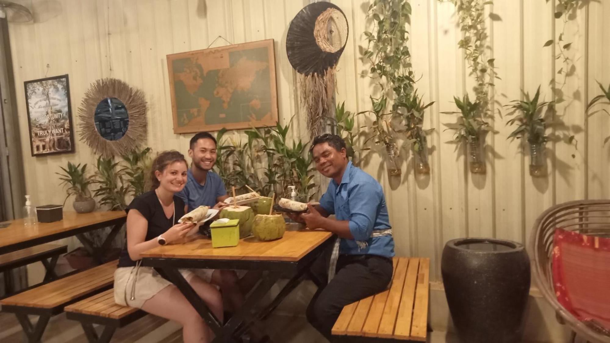 Kakrona Pouk Homestay Сиемрип Экстерьер фото